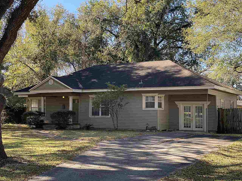2nd image of 260 Central Caldwood Dr