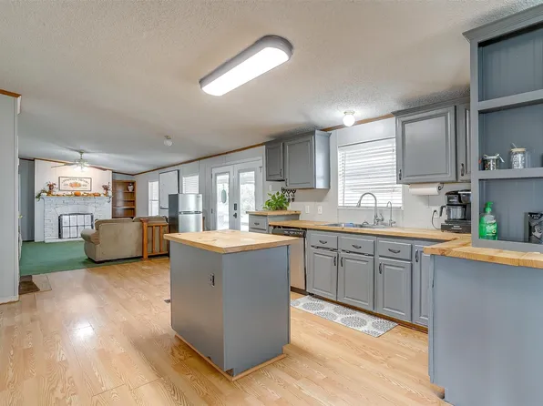 3840 Franko Switch Rd, Weatherford, TX 76088