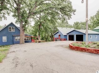 9861 N 60th St, Omaha, NE 68152