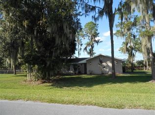 3035 Peacock Ln, Mulberry, FL 33860