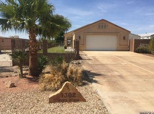 1302 E Dike Rd, Mohave Valley, AZ 86440