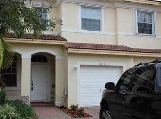 2715 SW 84th Ter, Miramar, FL 33025