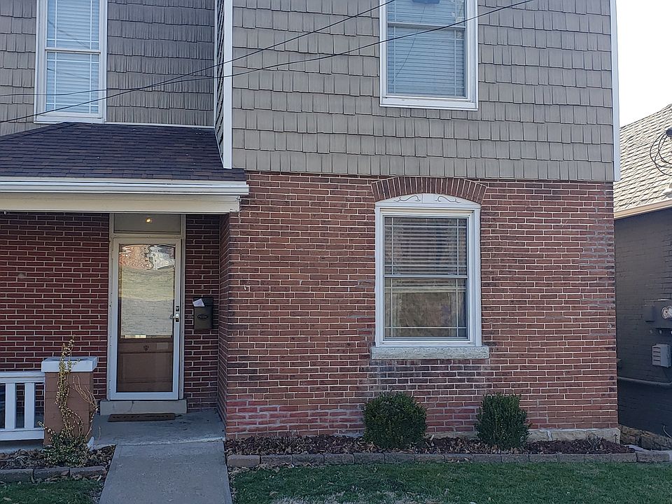 1st image of 1027 W Main St