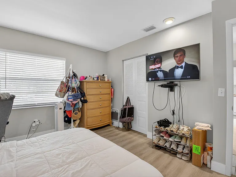 21214 Lago Cir #8F — Photo 22