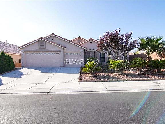 3rd image of 3521 Majestic Sand Ave