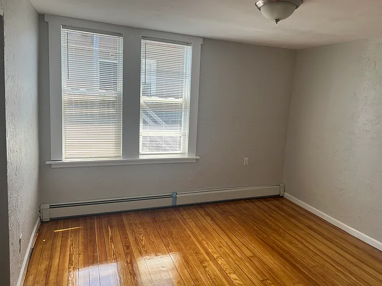 27 Warren Ave #3 — Photo 11