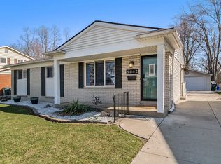 9042 Tavistock Ct, Plymouth, MI 48170