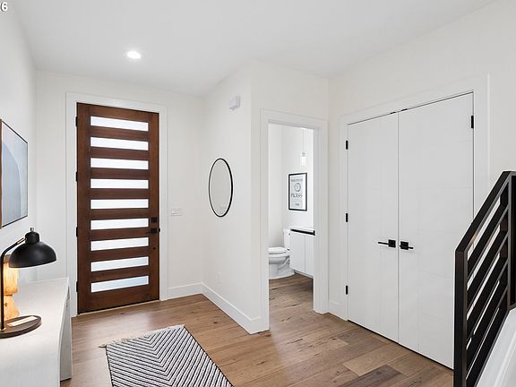 5th image of 9125 N Clarendon Ave