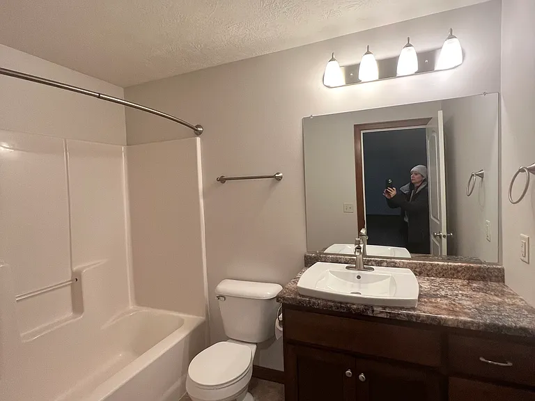 2513 W Sudbury St — Photo 22