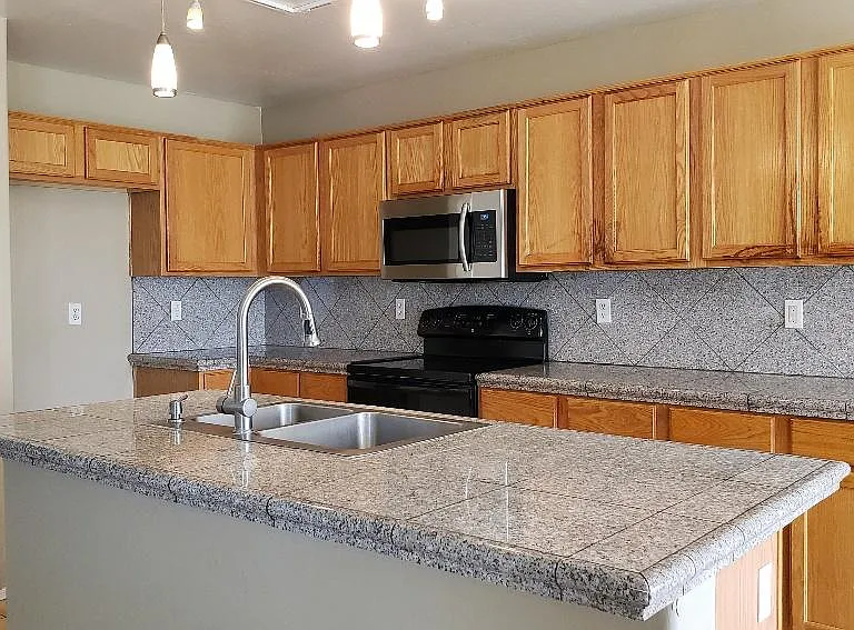 13353 W Cottonwood St — Photo 8