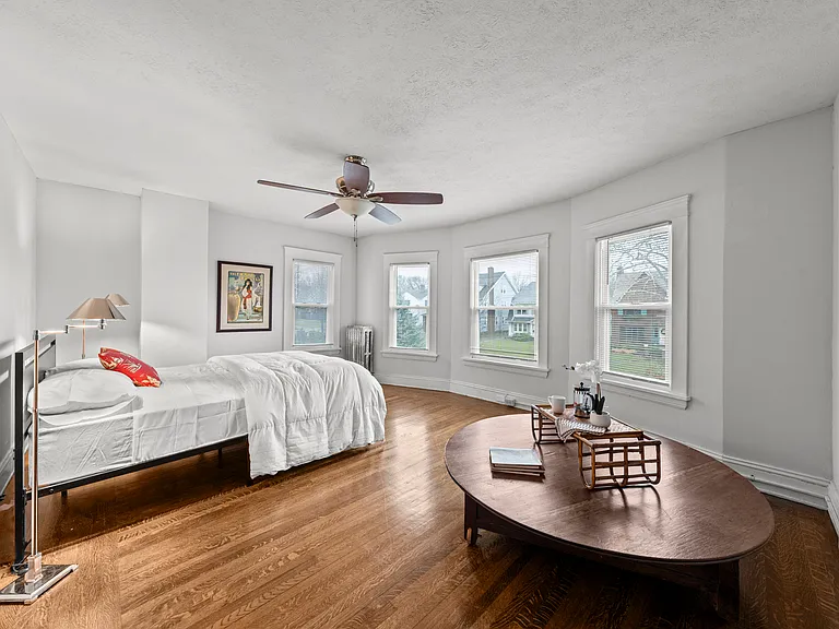 2277 S Overlook Rd — Photo 38