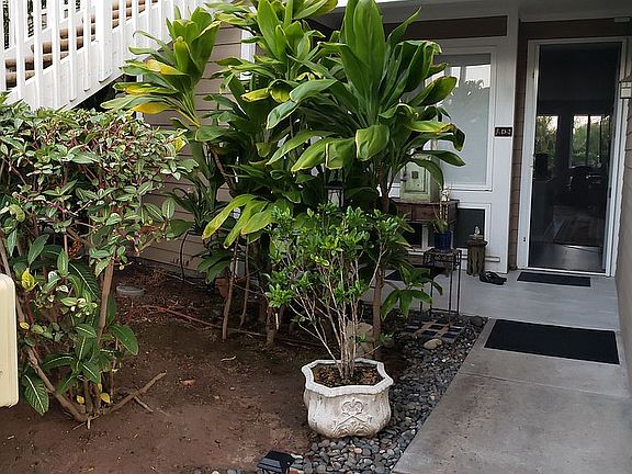 5th image of 75-6009 Alii Dr APT D2