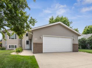 1410 17th Ave S, Brookings, SD 57006