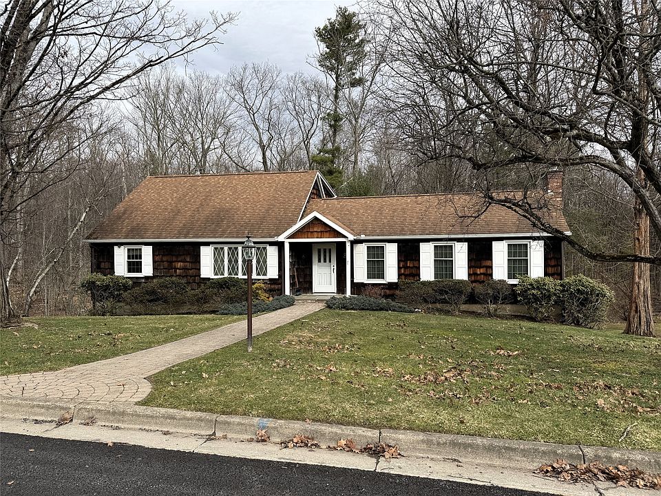 1st image of 284 Ridgefield Rd