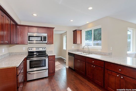 2nd image of 2765 NE 1st Ct