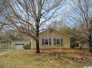 109 Foxfire Ct, Statesville, NC 28625