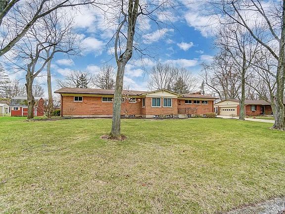 2nd image of 420 Laurelann Dr