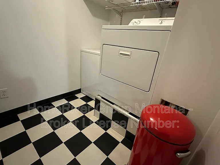 909 Longstaff St — Photo 35