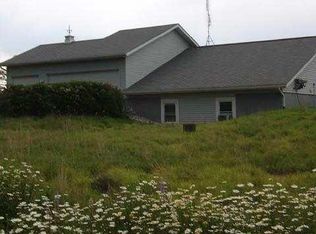 1752 N Wayne Center Rd, Kendallville, IN 46755