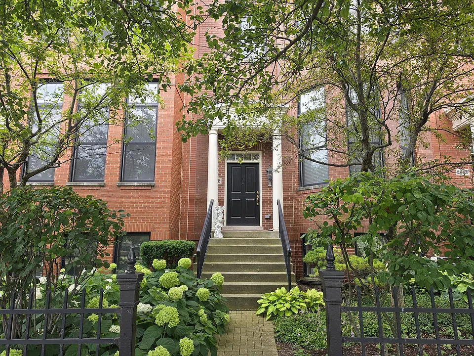2085 Valor Ct