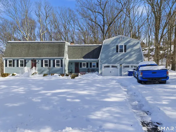 10 Buttercup Lane, Ledyard, CT 06335