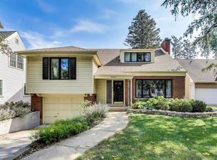 3905 Lawn Ave, Western Springs, IL 60558