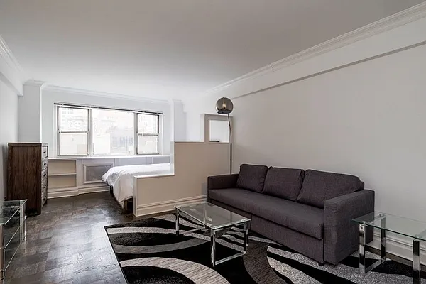 Rented by Corcoran | media 6