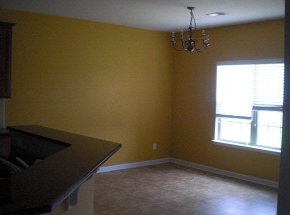 3rd image of 14 Avery Dr