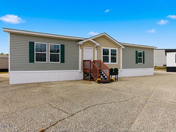 2nd image of 435 Pine Hill Road