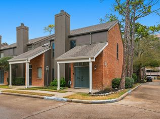 701 Bering Dr APT 304, Houston, TX 77057