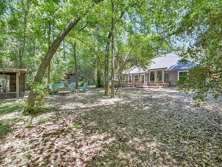84 Oak Grove Ln — Photo 35
