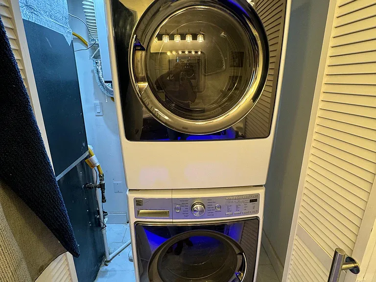 Full size washer-dryer