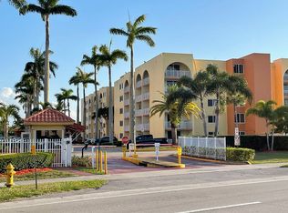 7010 NW 186th St APT 5-106, Hialeah, FL 33015