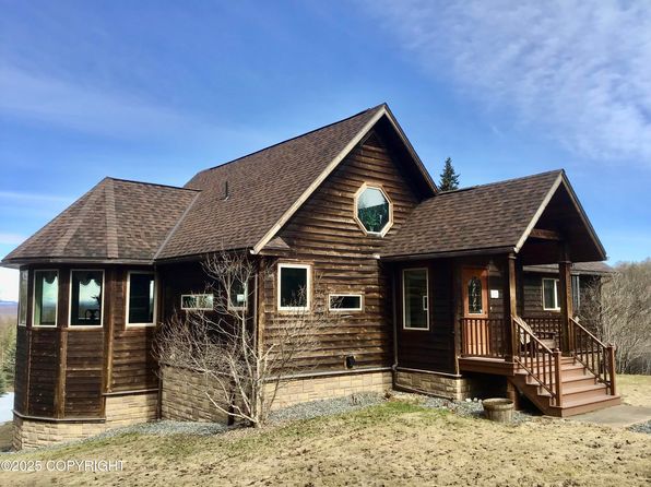 22074 S Freedom Dr, Talkeetna, AK 99676