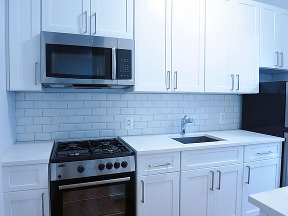 4th image of 524 E 79th St APT 5C