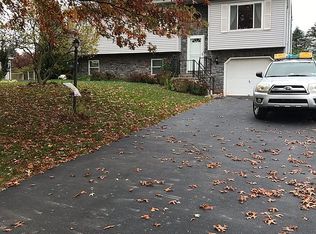 429 Clover Rd, Etters, PA 17319