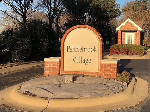 2nd image of 919 Bridges Dr