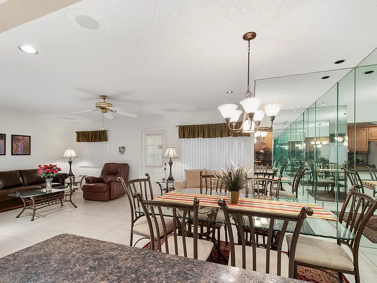 417 Pine Glen Ln #D-2 — Photo 10