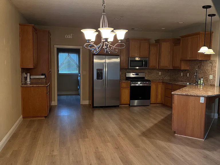 1170 Sunriver Ln — Photo 6