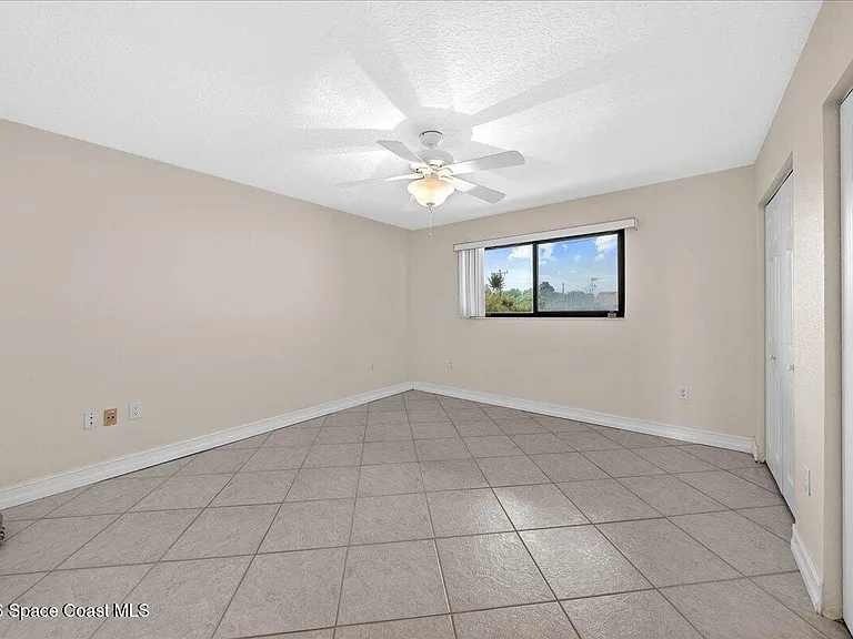 555 Jackson Ave #201 — Photo 27