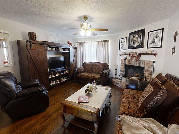3rd image of 3217 Cheyenne Dr