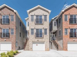 39 W 18th St APT 2, Bayonne, NJ 07002