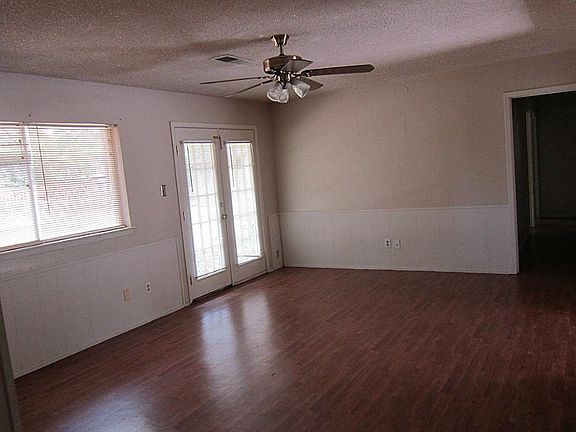 5th image of 1225 Crestmont Dr