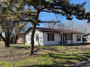 907 Apple St, Fredericksburg, TX 78624