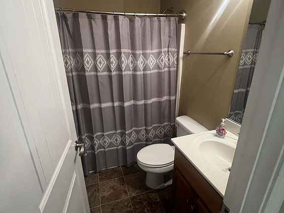 4th image of 2365 New Holland Cir