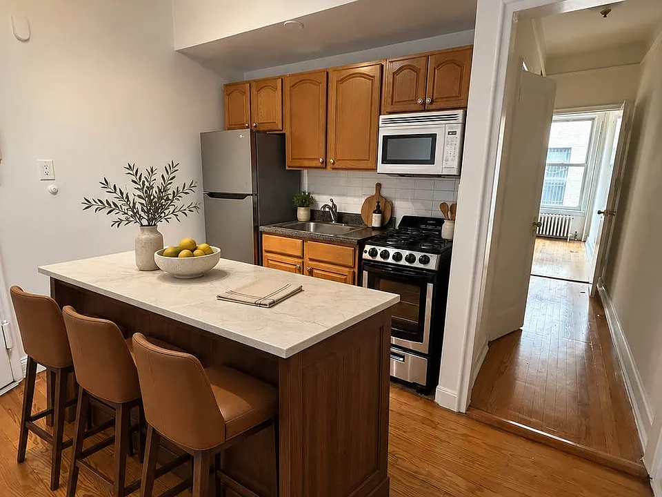 348 W 45th St #3D