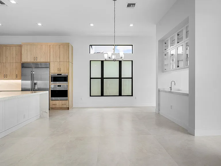 9516 Riverside Park Dr — Photo 16