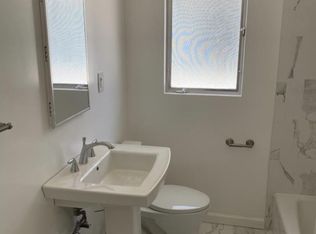 3165 S Barrington Ave #E, Los Angeles, CA 90066