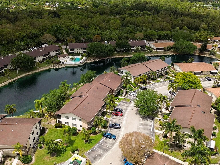 5254 Treetops Dr — Photo 29