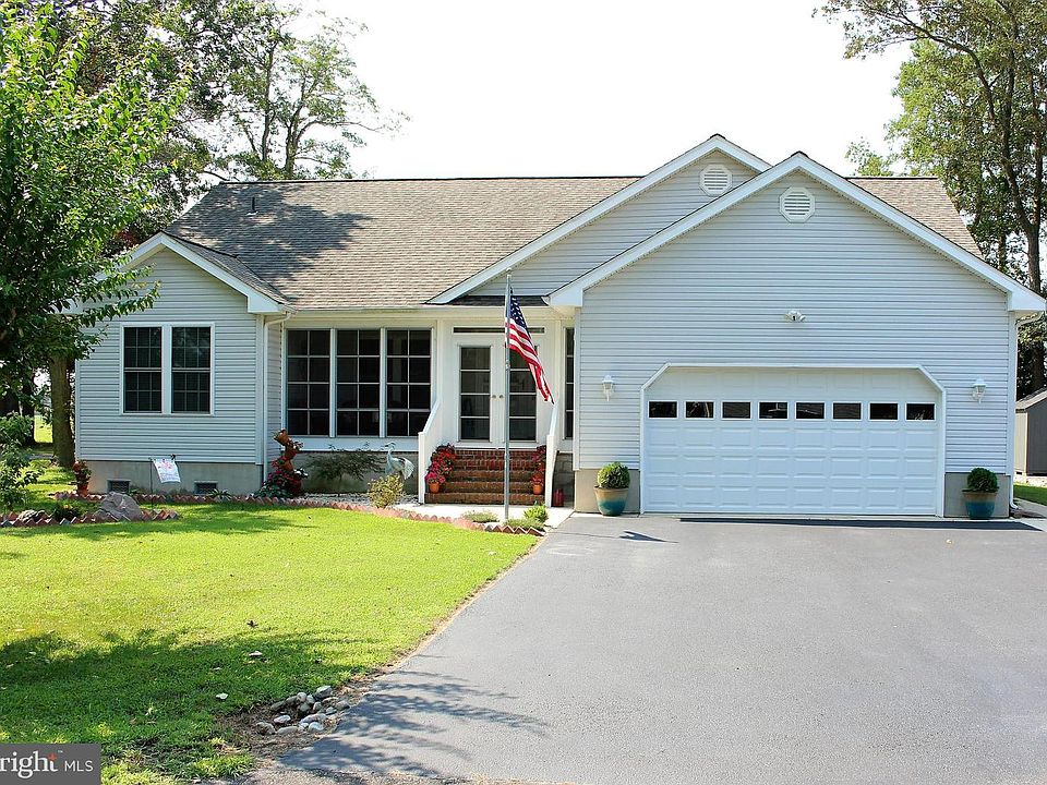 1st image of 154 Prince Georges Dr